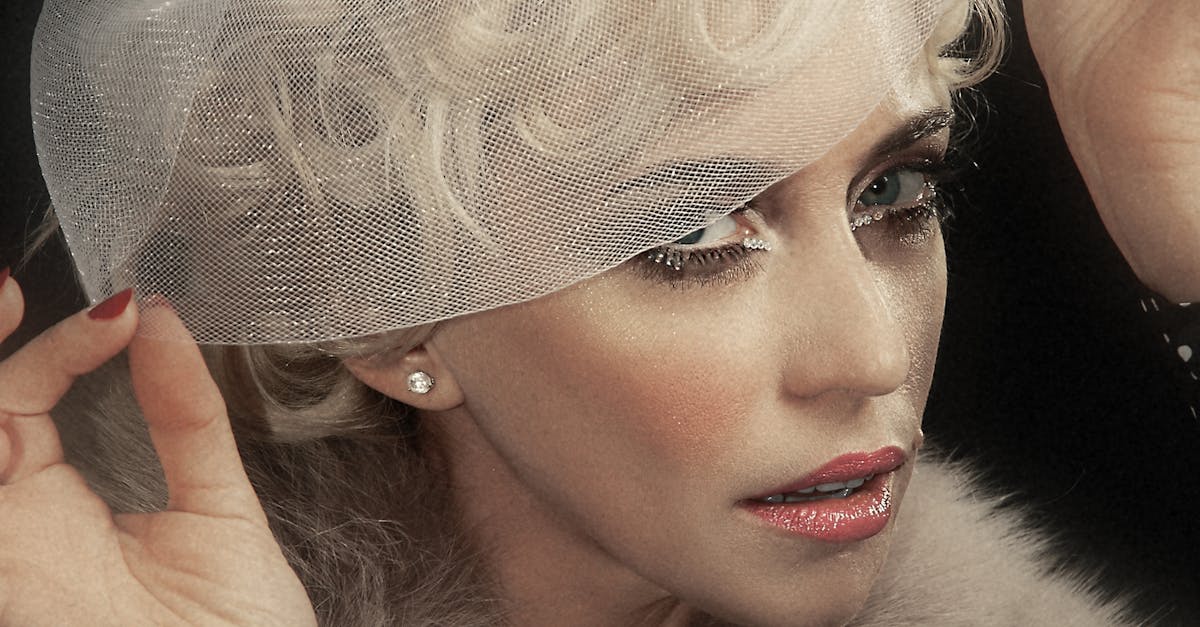 Enhancing Your Wedding Look with Vintage Hairstyles