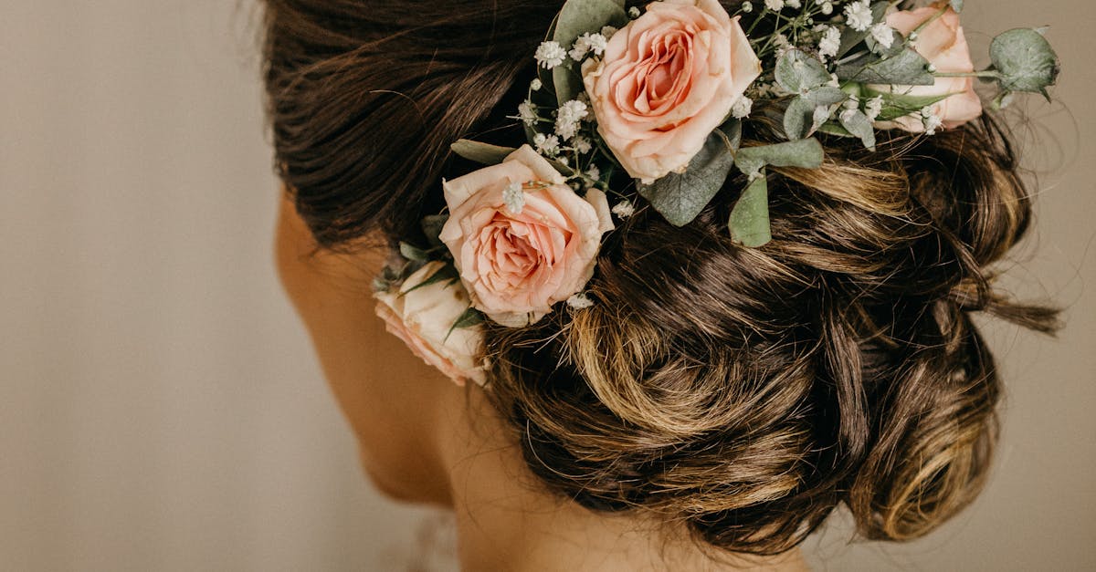 Iconic Vintage Wedding Hairstyles for Every Bride