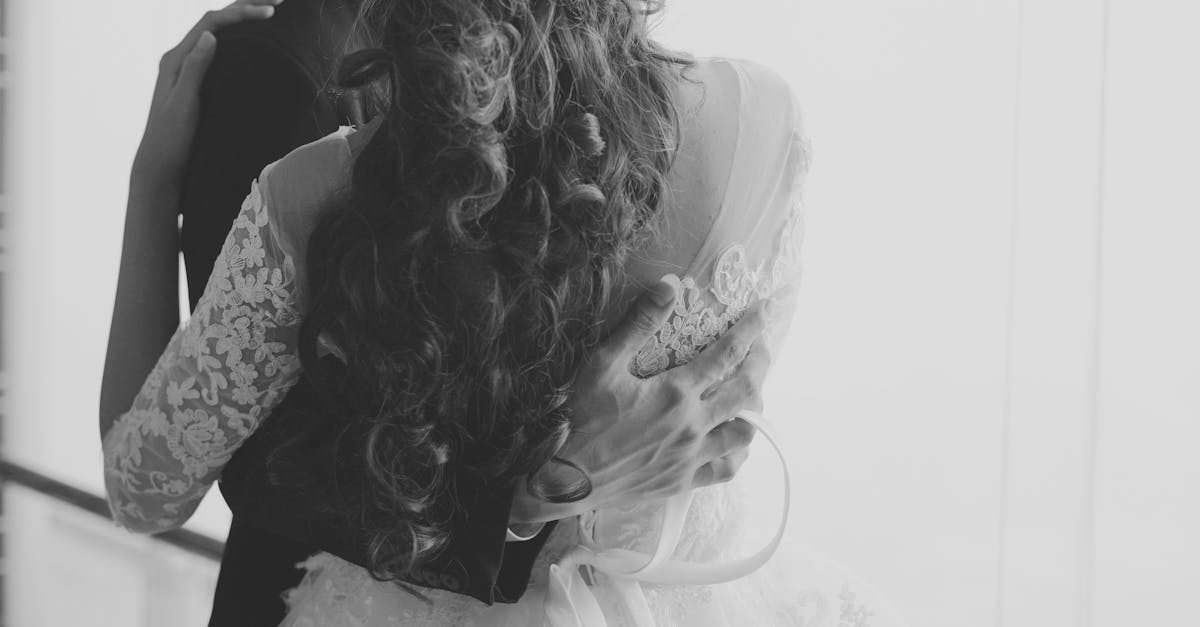Vintage-Inspired Finger Waves for Wedding Hair
